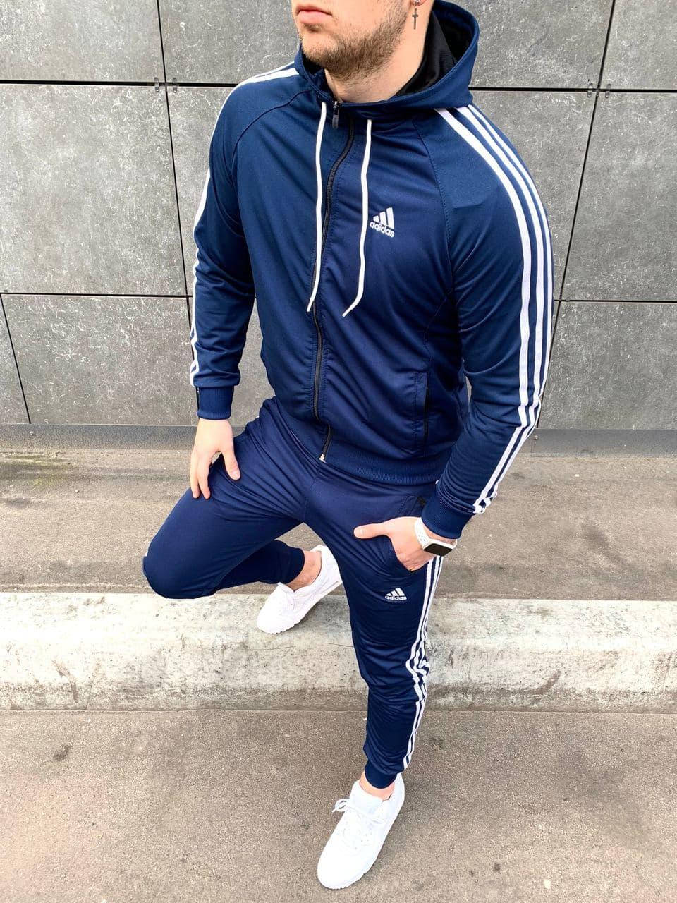 

Adidas Мужской синий спортивный костюм лето/осень. худи+штаны 50