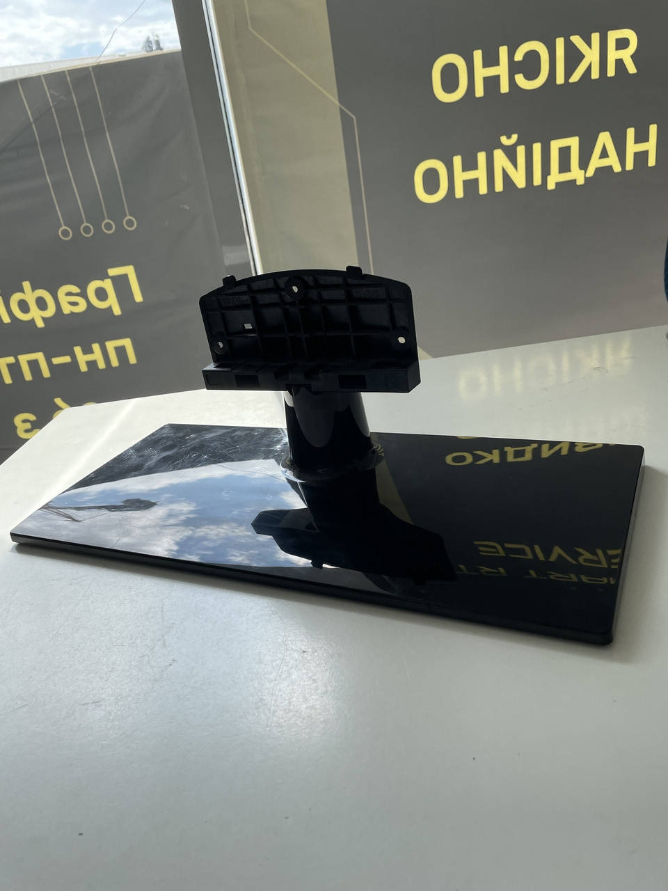 

Подставка / Нога BN96-25608A, BN61-08775X013, BN61-08775X010 для Samsung UE32F5000