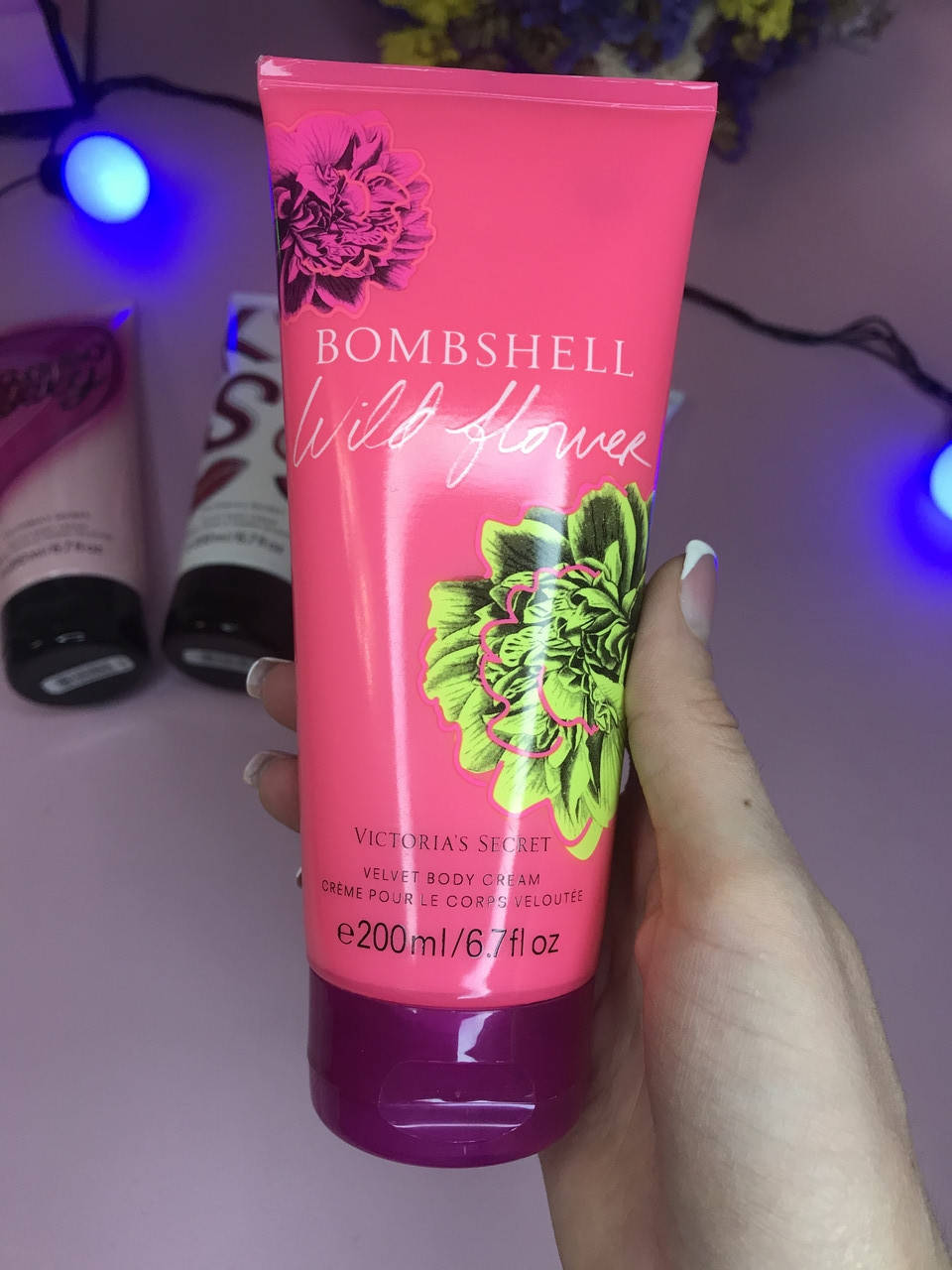 

ЛОСЬОН ДЛЯ ТЕЛА, ПАРФЮМИРОВАННЫЙ BOMBSHELL WILD FLOWER ВИКТОРИЯ СИКРЕТ