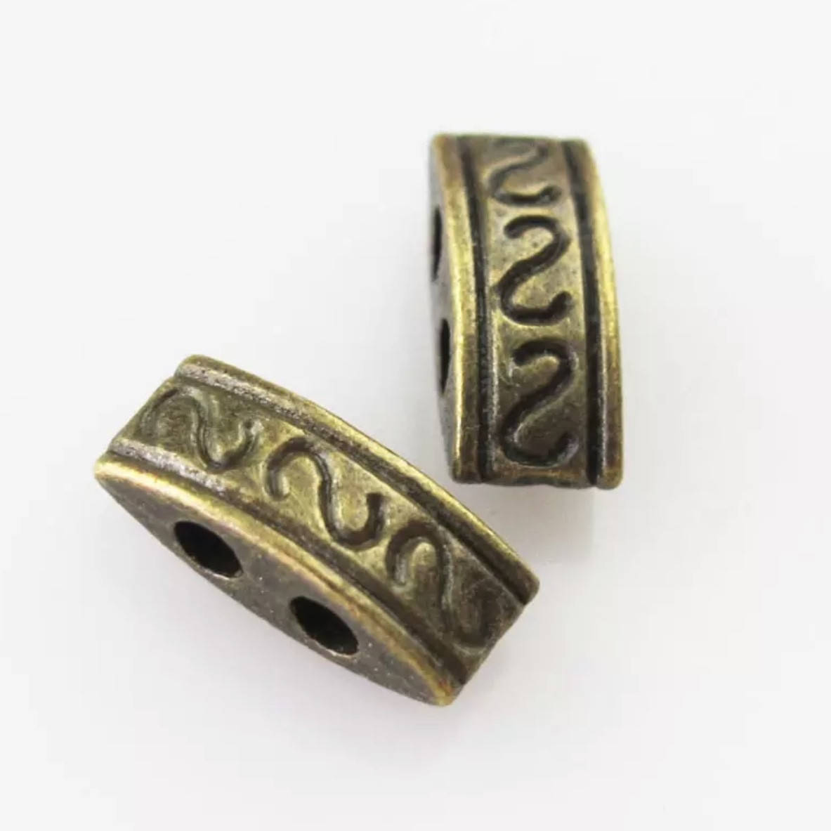 

Разделитель на 2 нити, бронза (1*0,5*0,4) 18 шт. в уп.