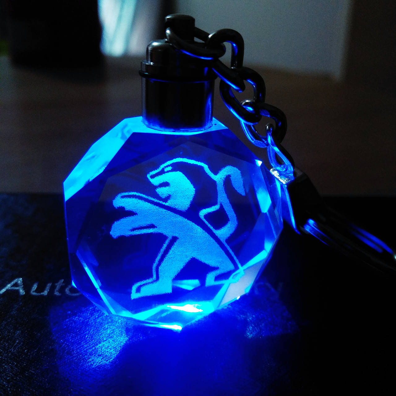 

Кришталевий брелок для автомобіля Peugeot брелок для пежо для автомобиля Брелок для автомобильных ключей