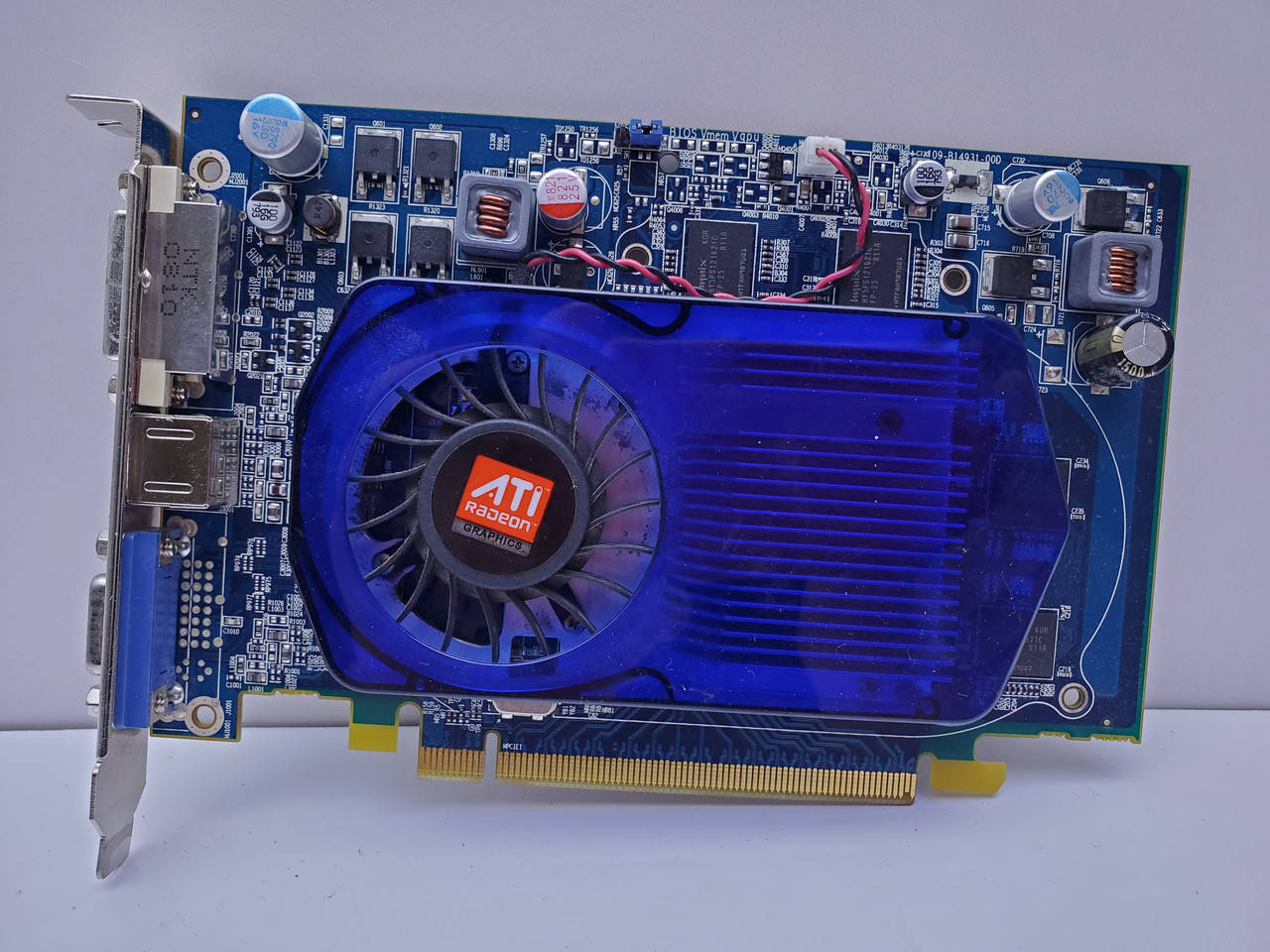 

Видеокарта ATI RADEON HD 3650 512MB PCI-E