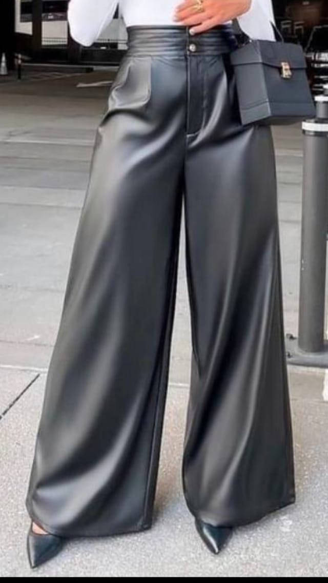 

Женские брюки кюлоты из эко-кожи размеры норма и батал 46/48, Черный