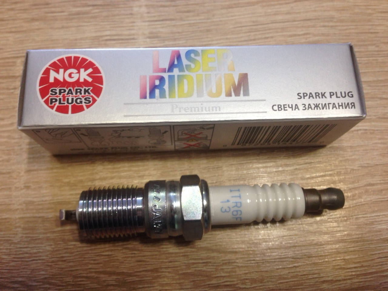 

Свеча зажигания иридиевая NGK 4477 ITR6F13