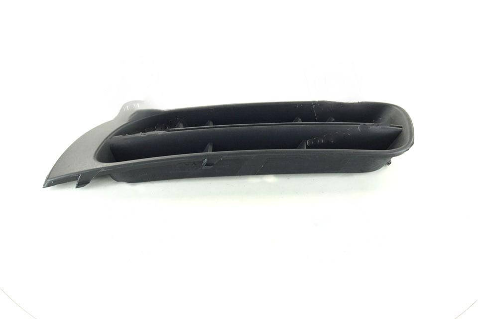 

Решетка бампера переднего левая SKODA FABIA 07- (TEMPEST). 5J08073679B9