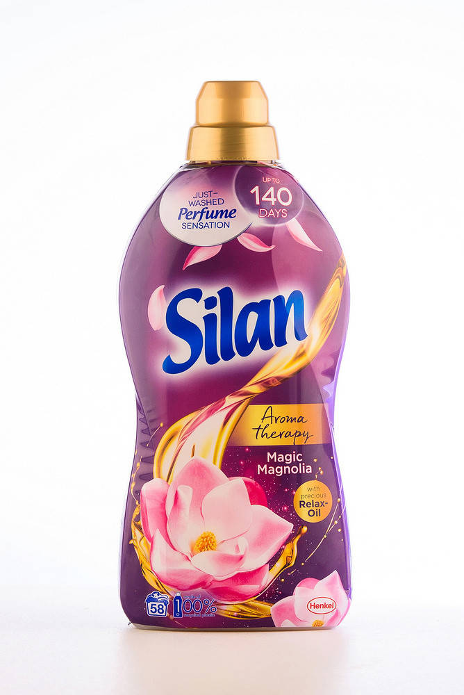 

Ополаскиватель "Silan" концентрированный смягчитель тканей Чарующая Магнолия 1450 мл (9000101385175)