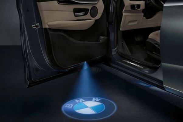 

Универсальная Подсветка дверей с логотипом авто BMW . Штатная LED подсветка в двери БМВ