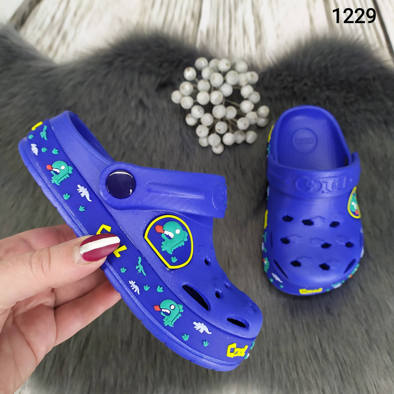 

Кроксы сабо детские для мальчика синие с динозавром Dago Style р-р 24-32, Синий