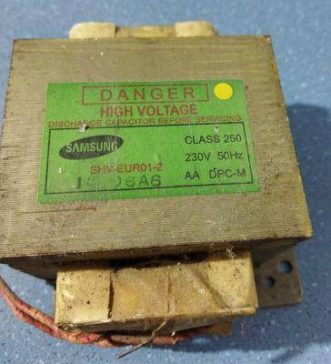 

Трансформатор "SHV-EUR01-2" 73х90х75 мм для микроволновой печи "Samsung" (Б/У)