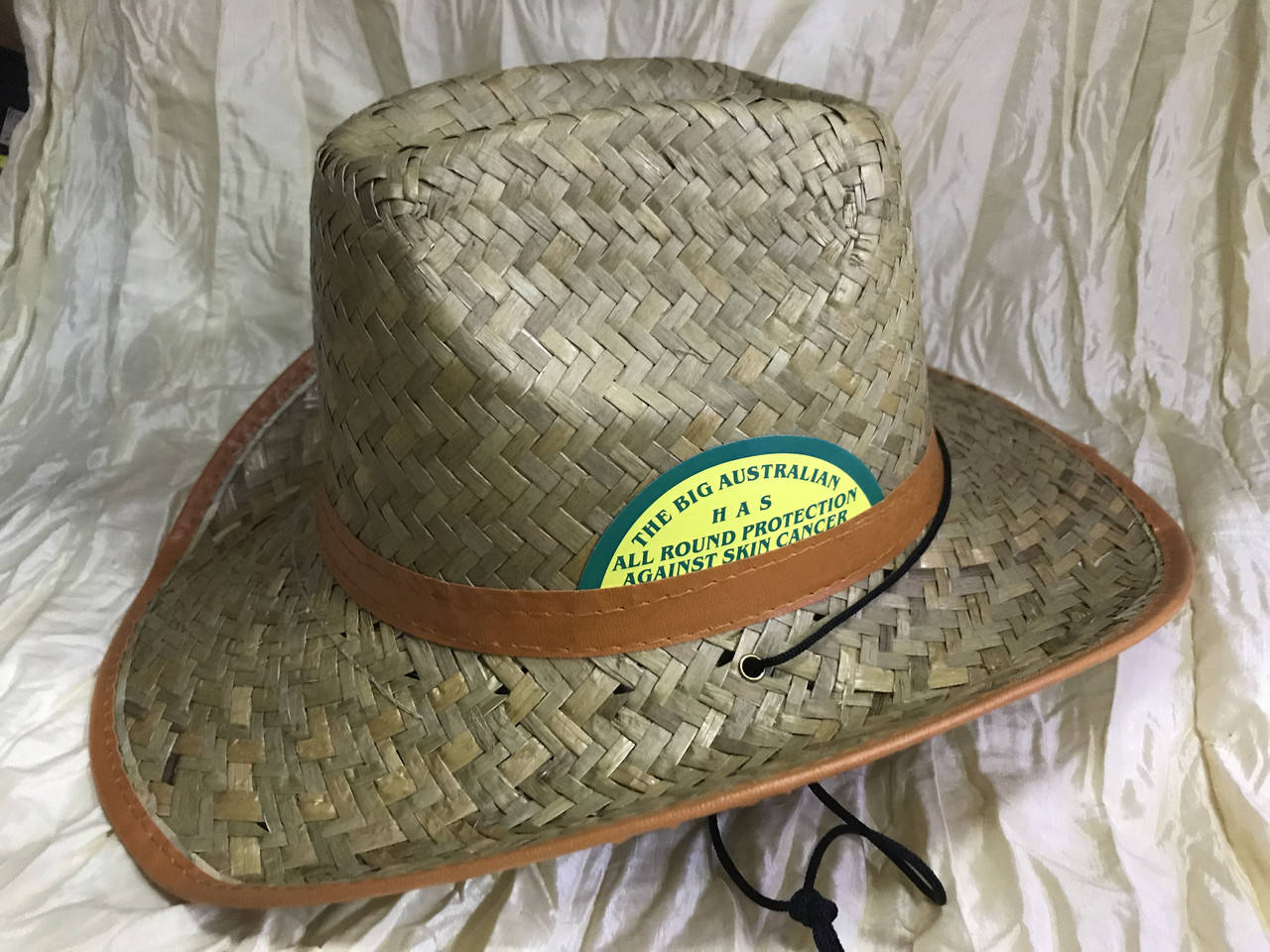 

Мужская шляпа формы ковбойская из пшеничной соломки терракотовый