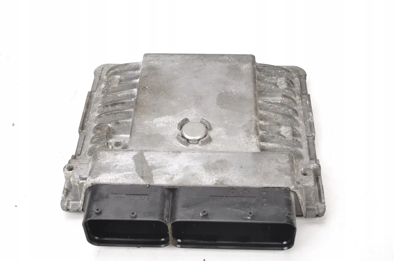 

Блок управления двигателем ЕБУ FABIA II 1.2 TSI 03F906070N под заказ 2-4 дн