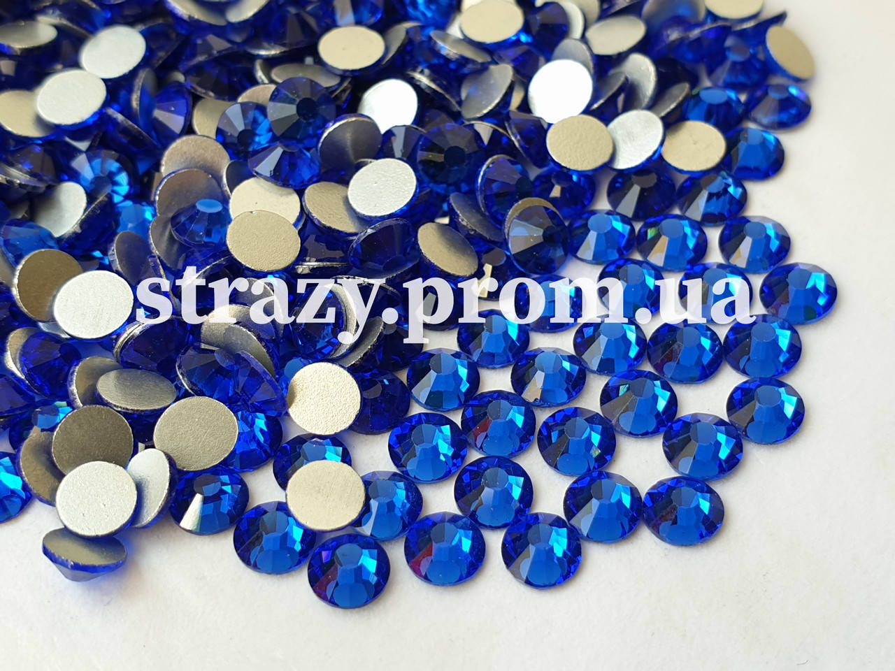 

Стразы Lux ss16 Sapphire (4.0mm) 100шт