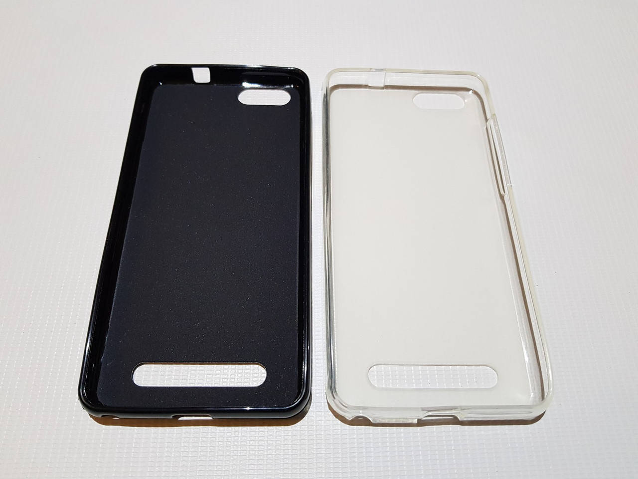 

Силиконовый чехол бампер для Doogee X20, X20L белый, Разные цвета