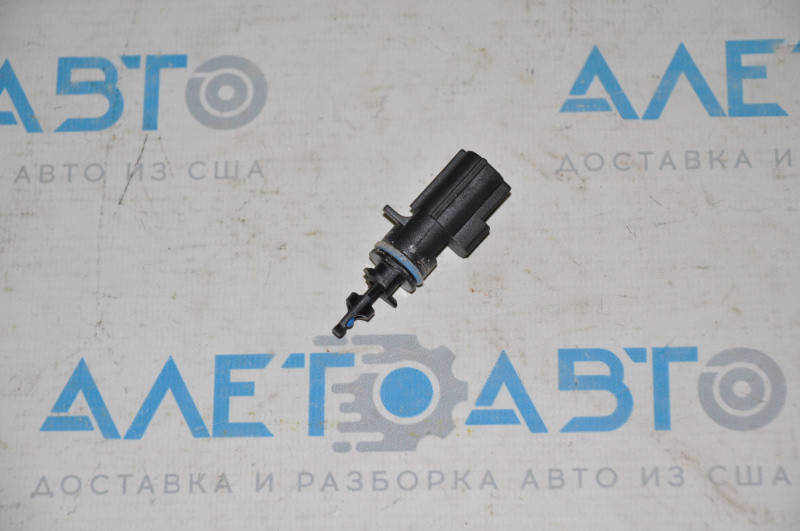 

Датчик температуры воздуха на впуске Dodge Journey 11- 56028364AA Додж Джорни 2011-