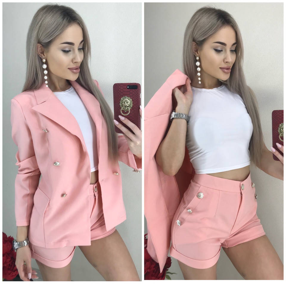 

Женский деловой костюм с шортами, Розовый