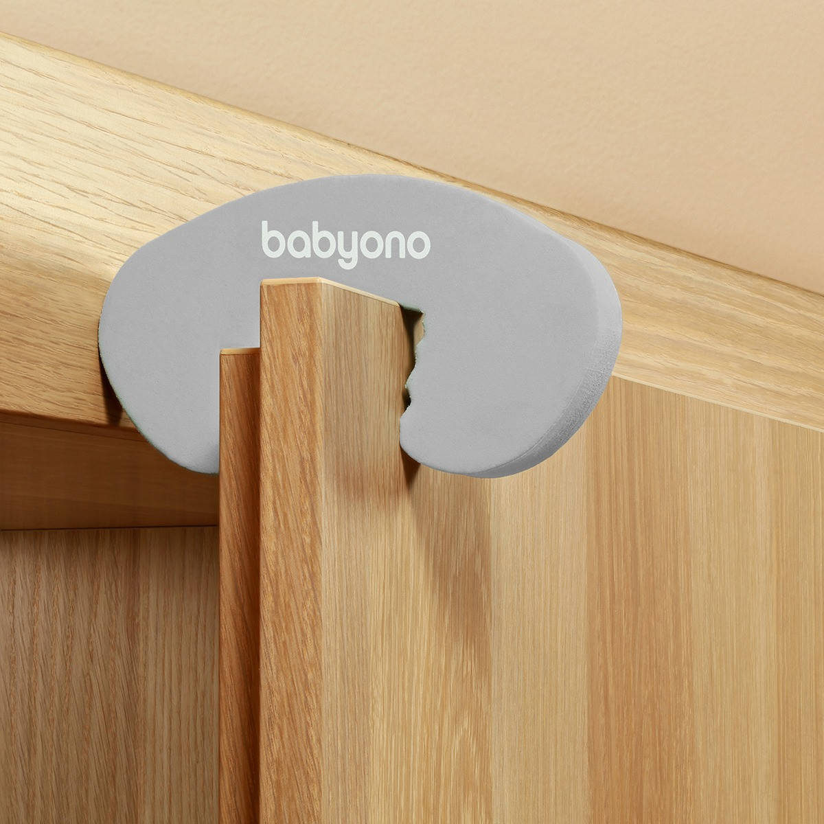 

Защита блокиратор для дверей Подкова BabyOno
