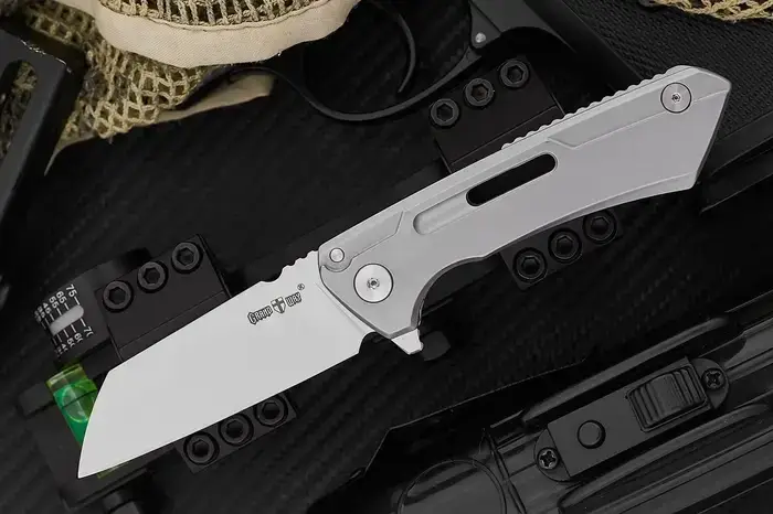 

Нож складной 6915 AC из стали D2, 100% оригинал+ПОДАРОК,В НАЛИЧИИ, ЕСТЬ ОПТ!, Черный