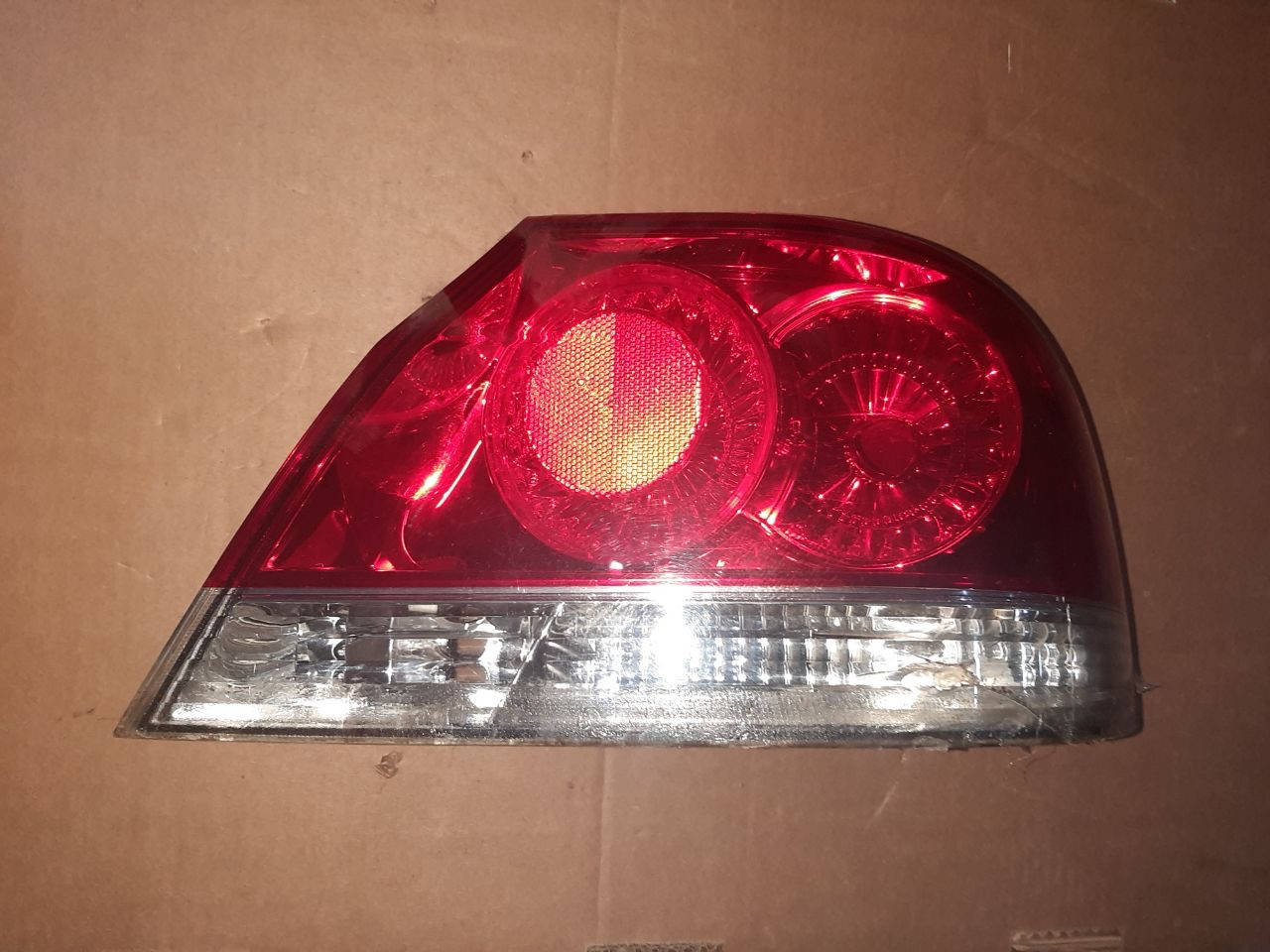 

Фонарь задний правый Mitsubishi Lancer 9