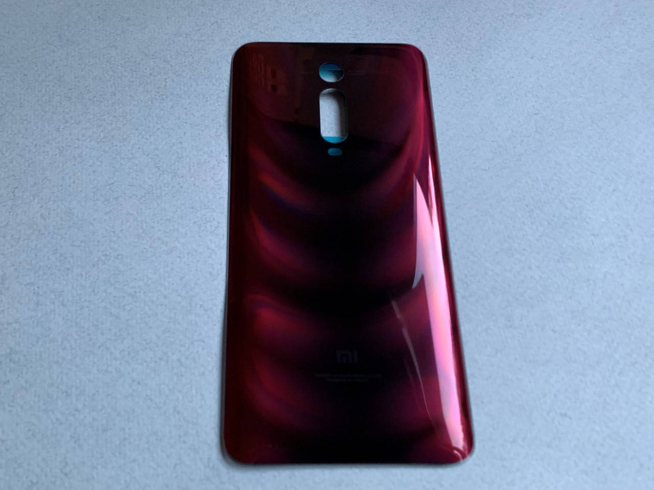 

Задняя крышка на Xiaomi Mi 9T Red красная, стекло, Красный