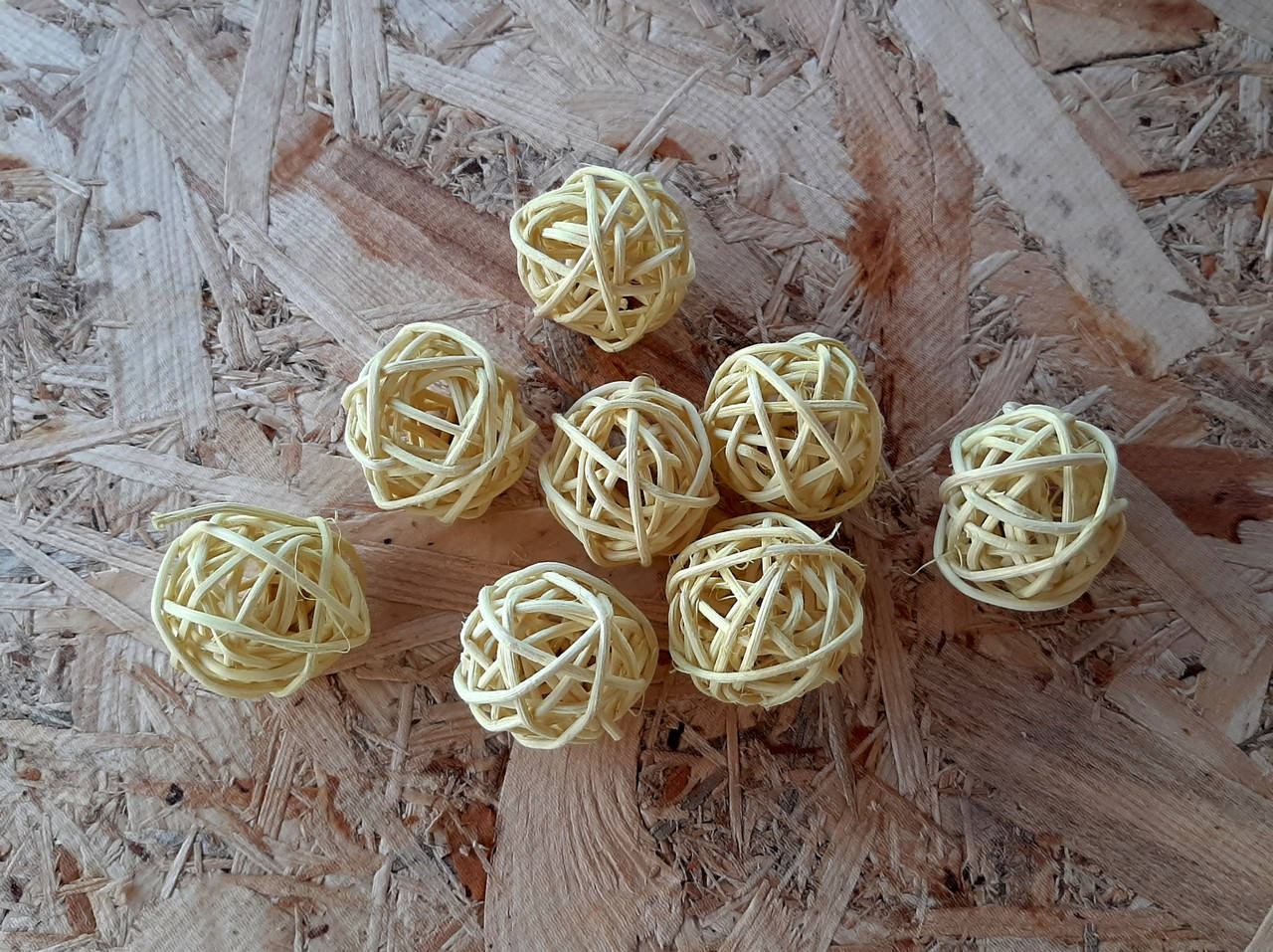 

Шарик из ротанга 3см, жёлтый