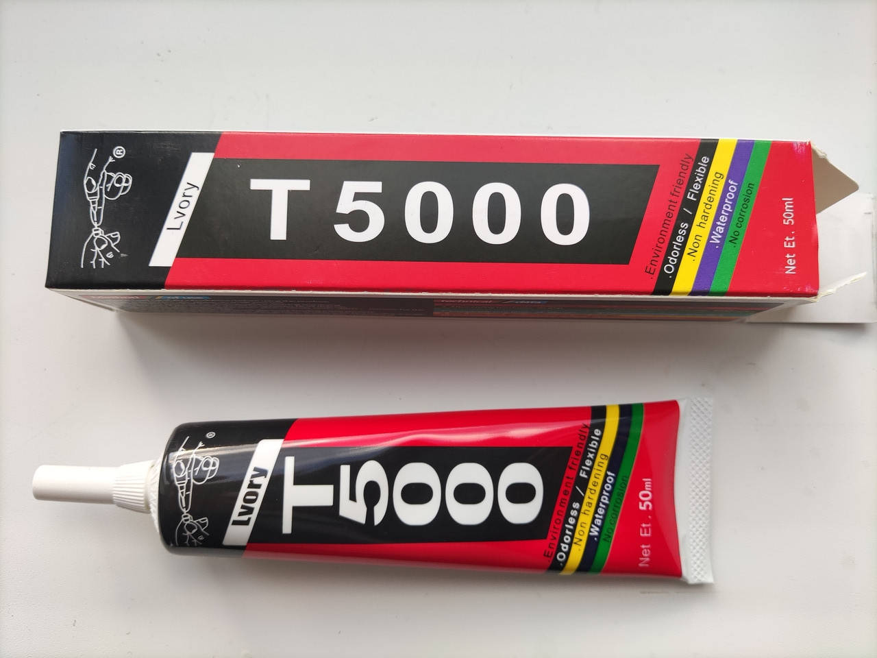 

Клей для Тачскринов T-5000, 50ml (белый) ZHANLIDA - Оригинал!