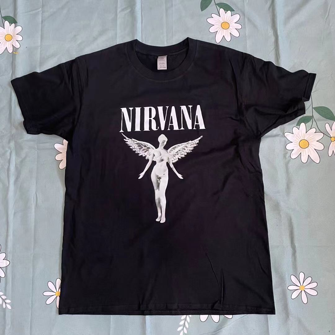 

Футболка черная LOYS рок NIRVANA white angel