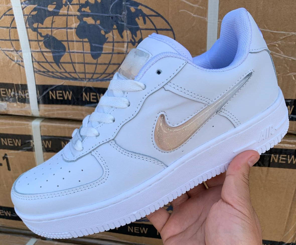 

Кроссовки кожаные Nike Air р-р: 36,37,38,39,40,41, Белый