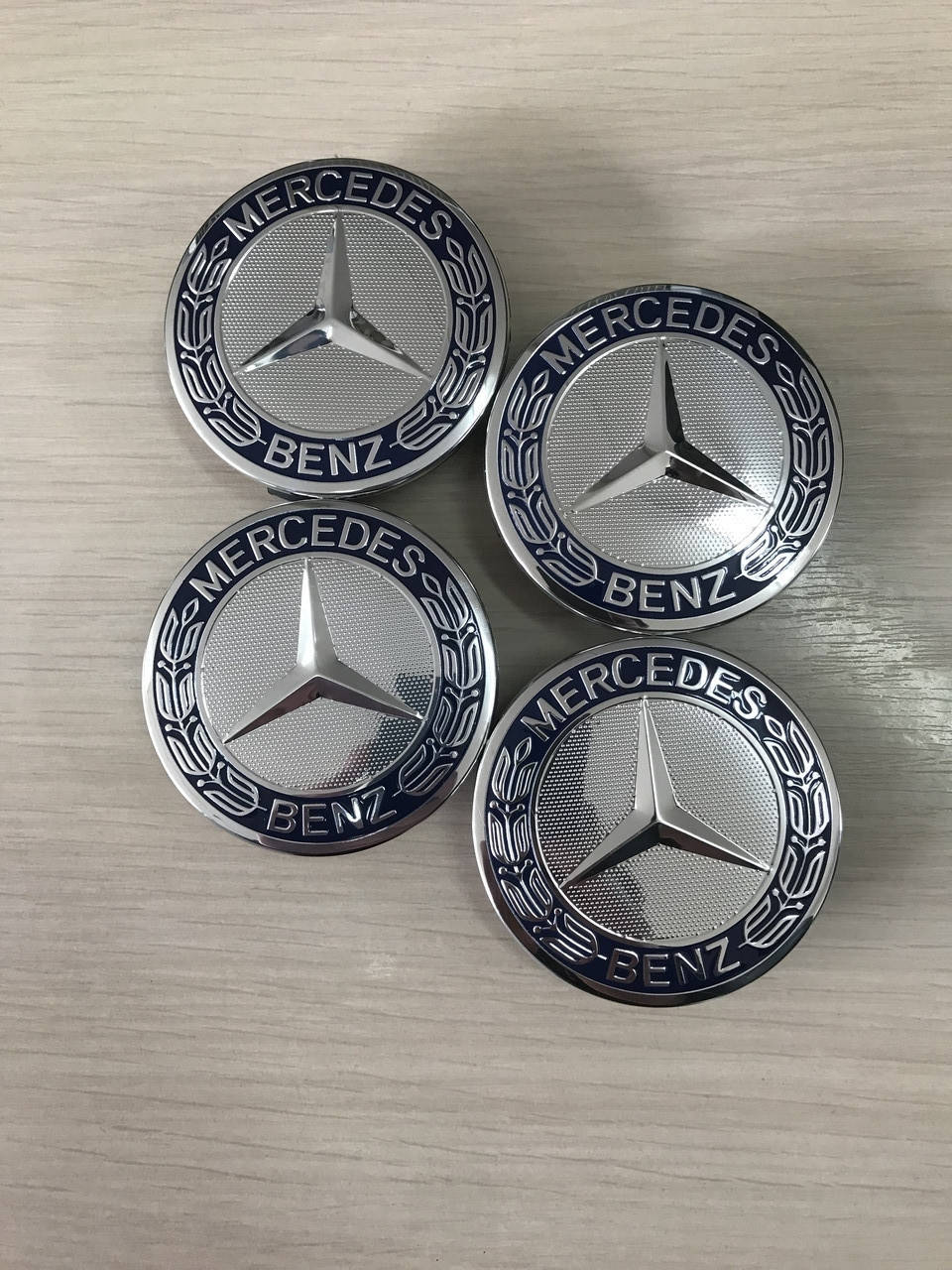 

Колпачки в диски Mercedes-Benz/Мерседес бенс 75/70/15мм. A1714000025