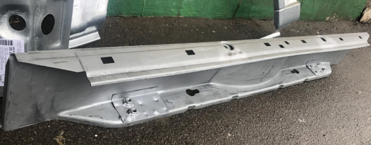 

Панель задняя MB Sprinter под бампер