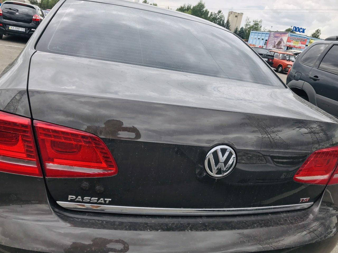 

Кромку багажника Volkswagen Passat B6 нержавейка