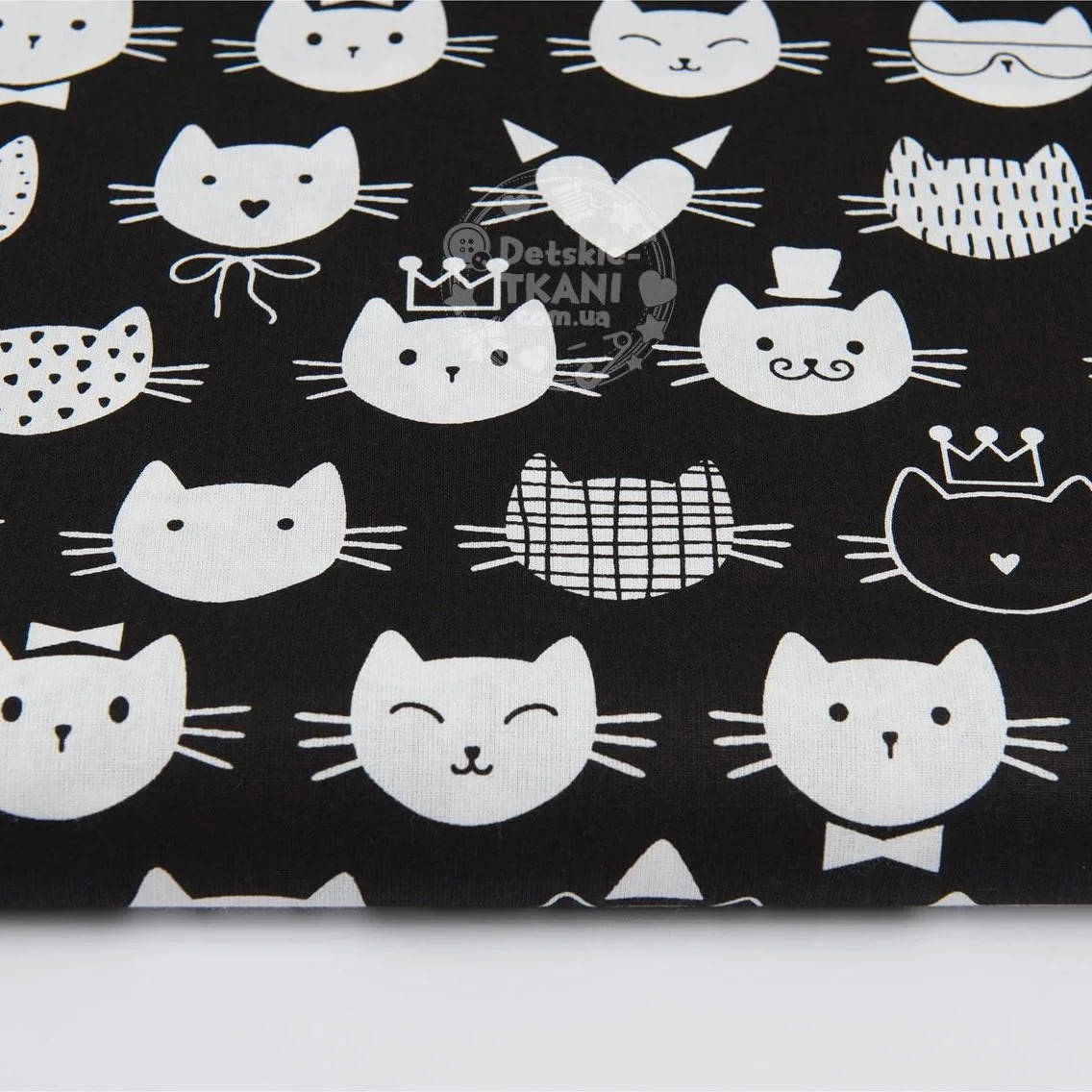 

Ткань хлопковая "Котики в шляпах и коронах", белые на чёрном, № 1020, Черный