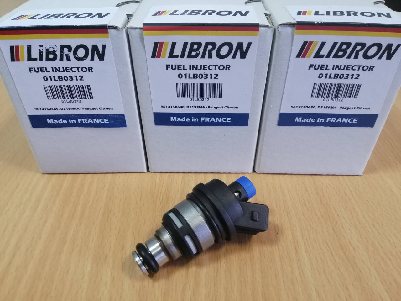 

Форсунка топливная Libron 01LB0312 - Peugeot 405 II (4B, 4E) 1.6L 1992-1996