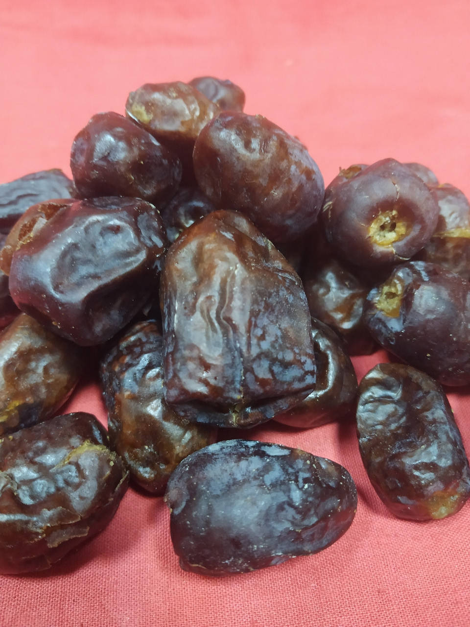 

Фініки Мазефаті сушені на вагу Іран 1 кг свіжі