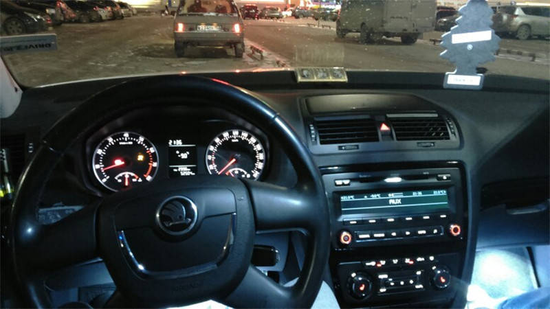 

Эмблема руля Skoda New
