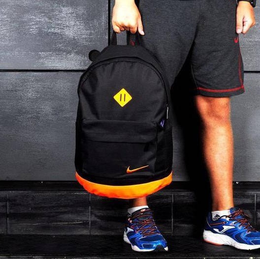 

Рюкзак Nike спортивный молодежный рюкзак Найк черный оранжевый кожаное дно