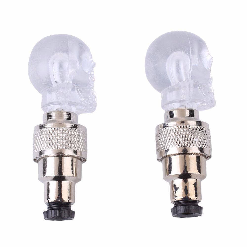 

Колпачок велосипедный светодиодный на золотник 819 Череп