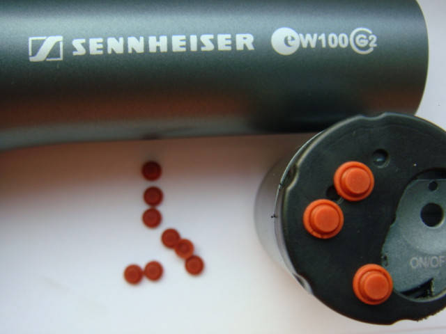 

Кнопка резиновая Power для радиомикрофона Sennheiser ew100/135 G2
