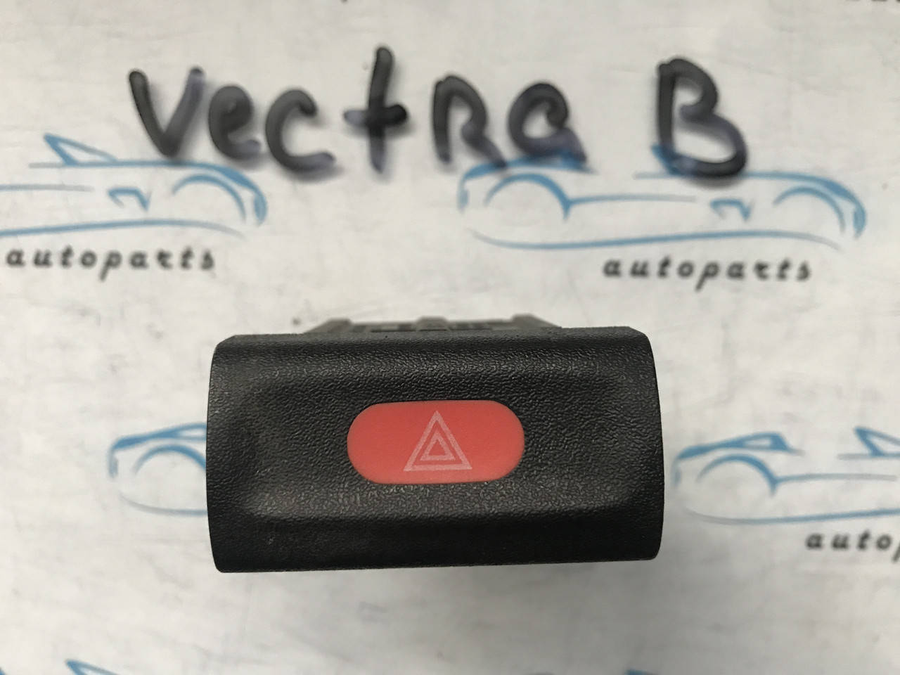 

Кнопка аварийки Опель Вектра Б, opel Vectra B 90508256