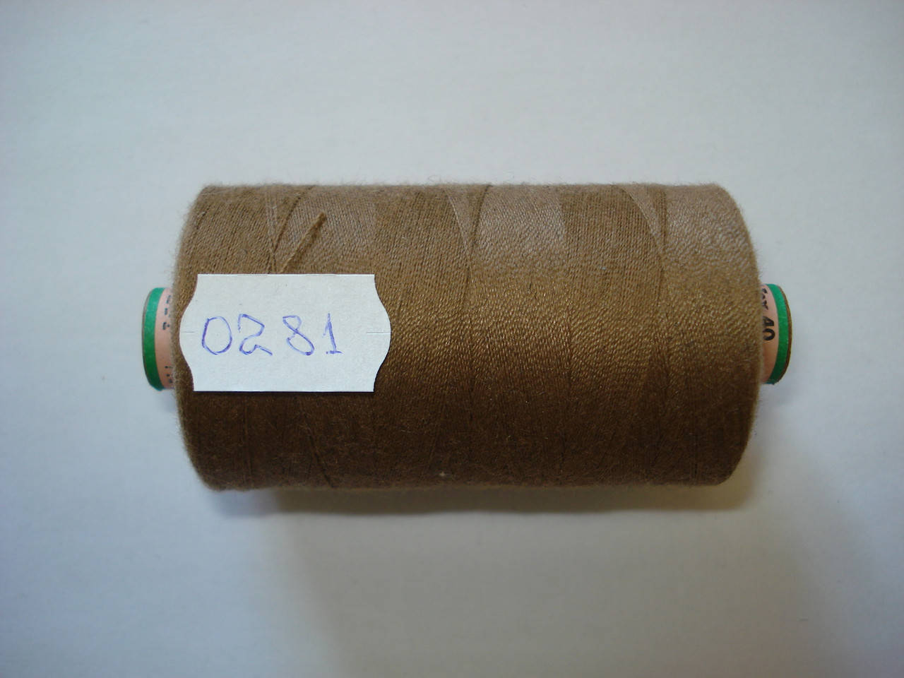 

Нитка AMANN Saba c №80 1000м.col 0281 бежево-коричневый