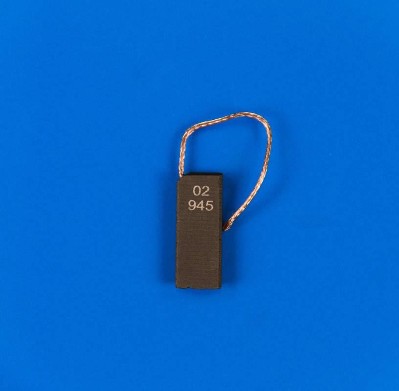 

Щетки угольные клееные (контакты сбоку) 5х12,5х32 Siemens Bosch