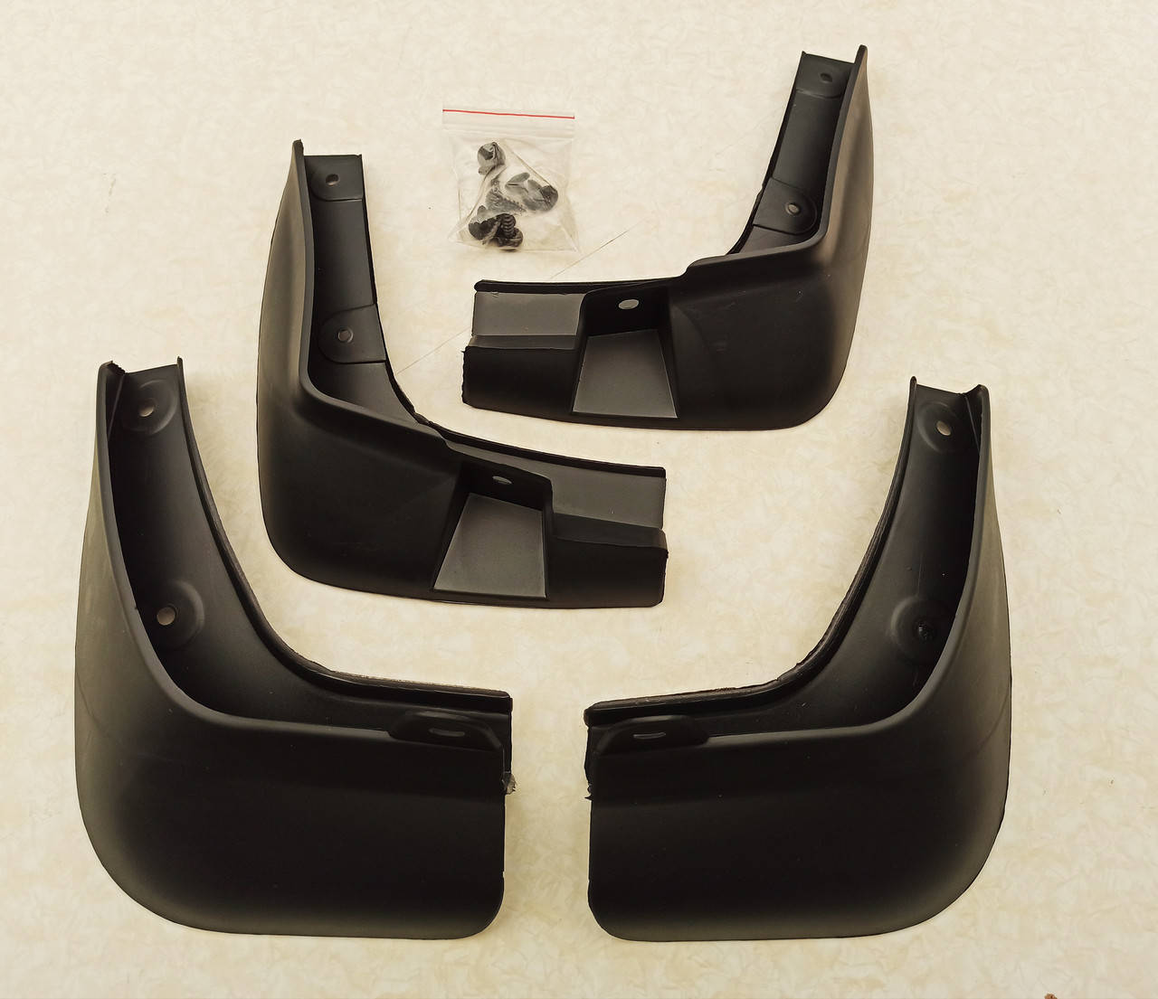 

Брызговики Kia Cerato 2004-2009