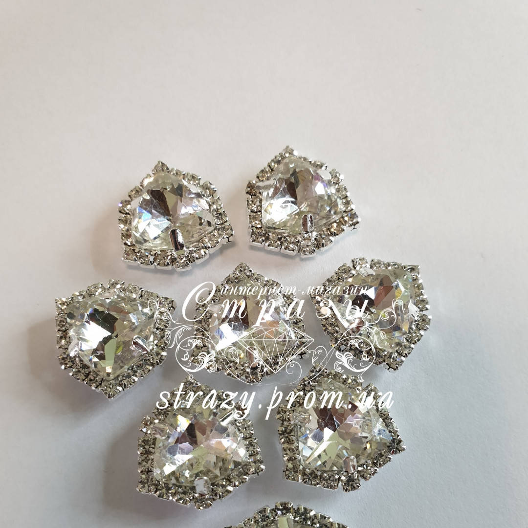 

Triangle 16*16mm Crystal в цапах