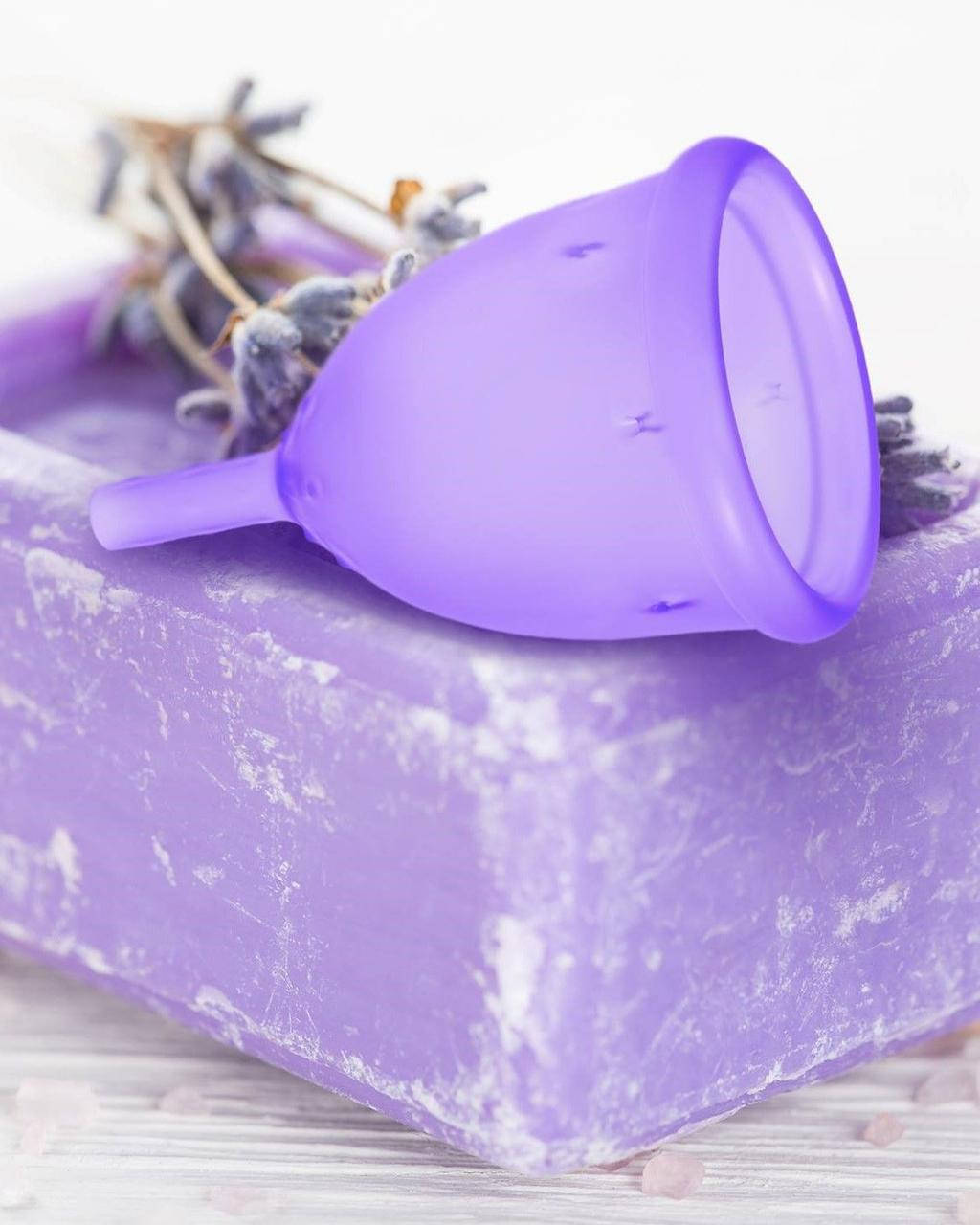 

Менструальная чаша LadyCup Touch of Lavender лавандовая Размер L