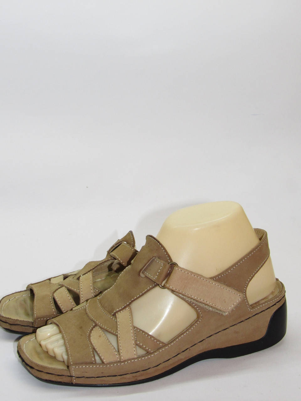 

Gemini женские кожаные босоножки 37р (24см) L14