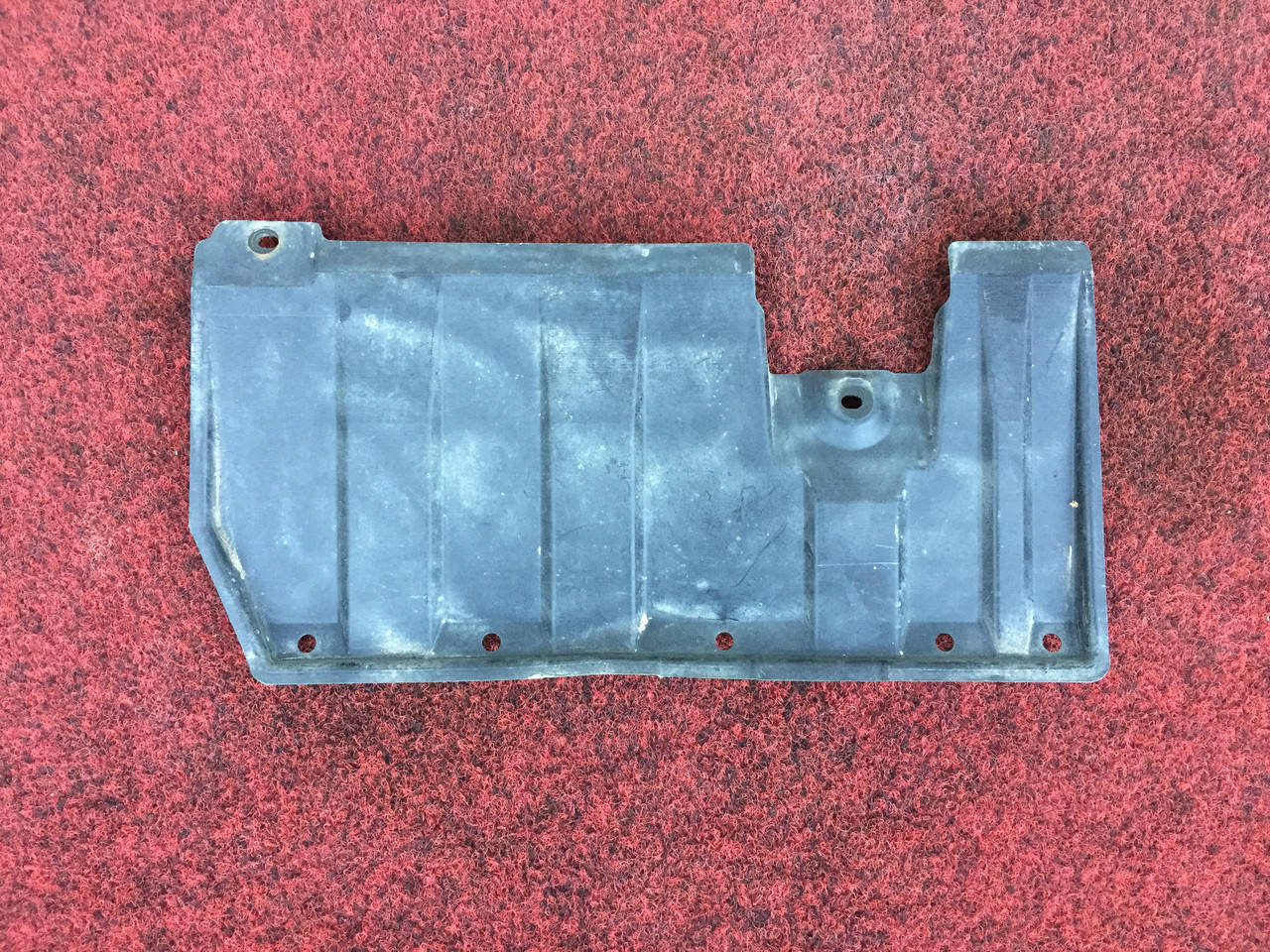 

Защита двигателя правая Mitsubishi Outlander XL 5379A038