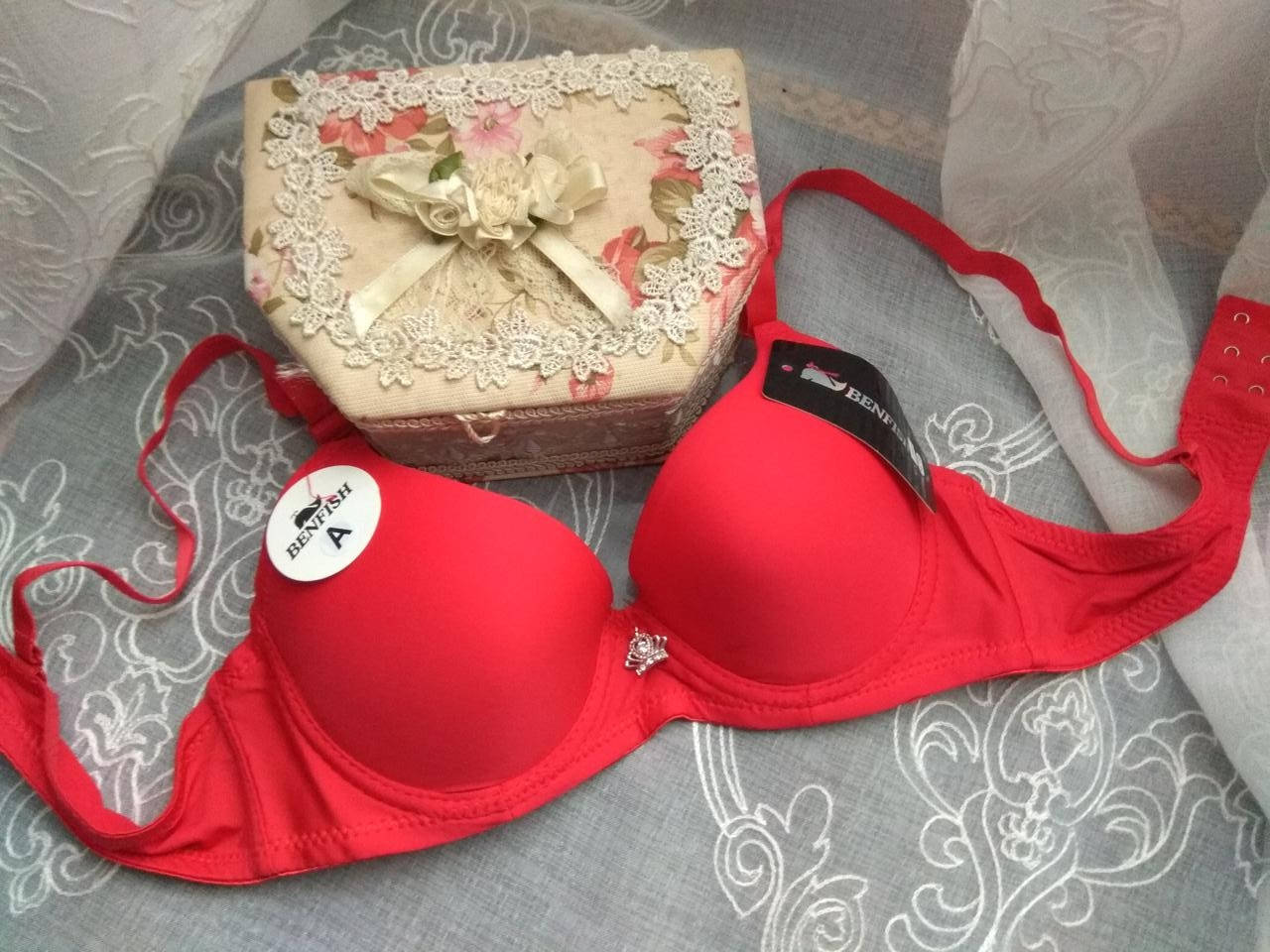 

70,80А Бюстгальтер Benfish з тонким поролоном червоний 80А, Красный