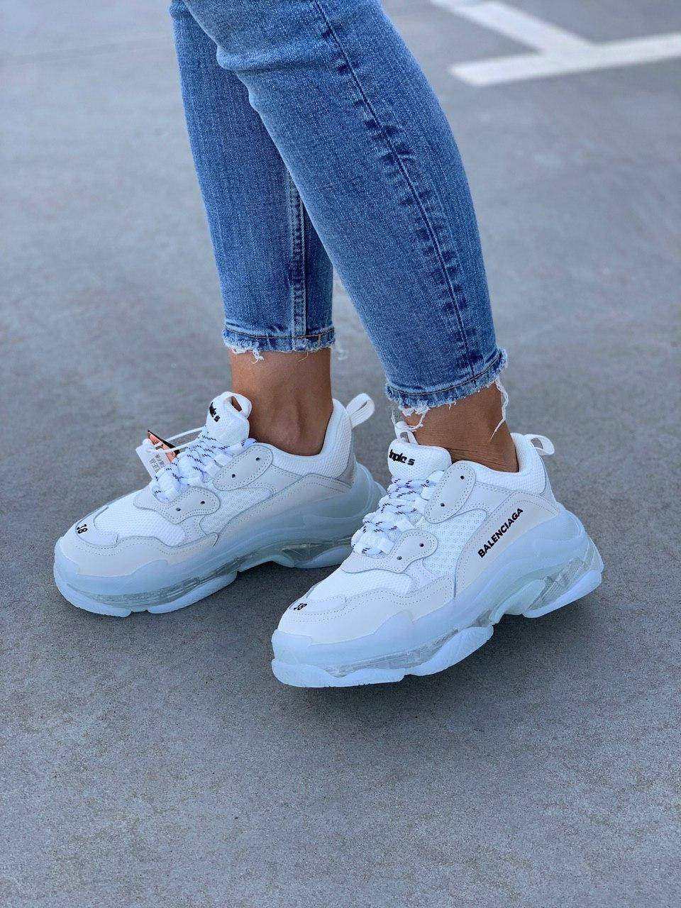 

Balenciaga Triple S Clear Sole Beige White