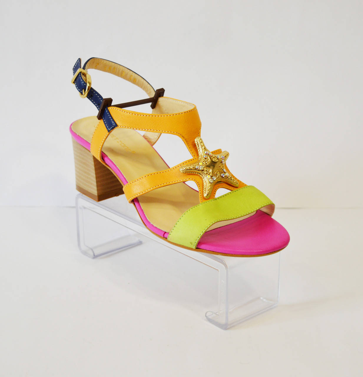 

Яркие женские босоножки Secret Zone 685 36 Размер