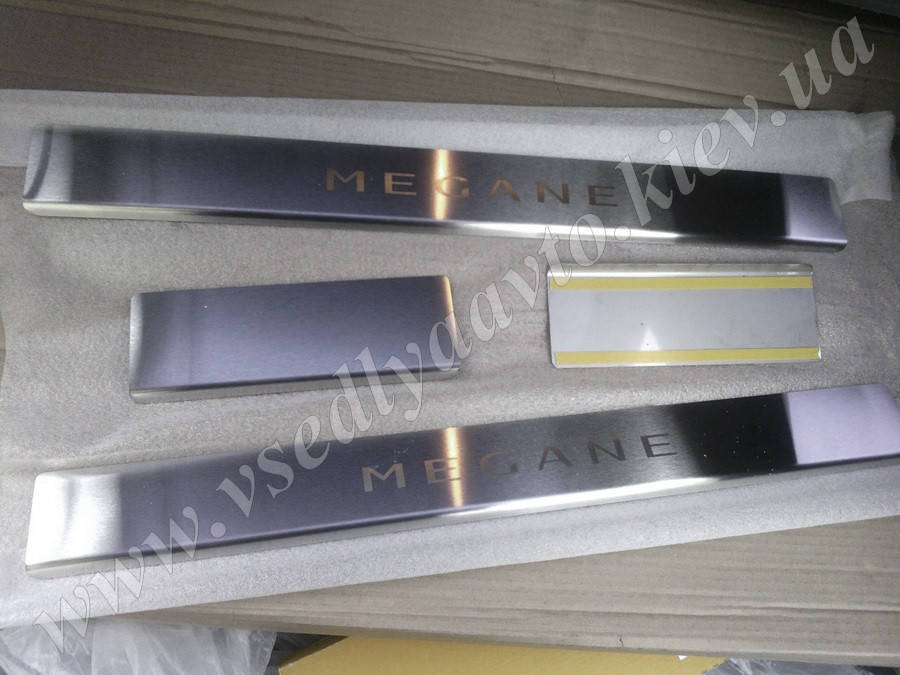 

Накладки на пороги Renault MEGANE II хетчбэк/универсал с 2002-2009 гг. (Standart)