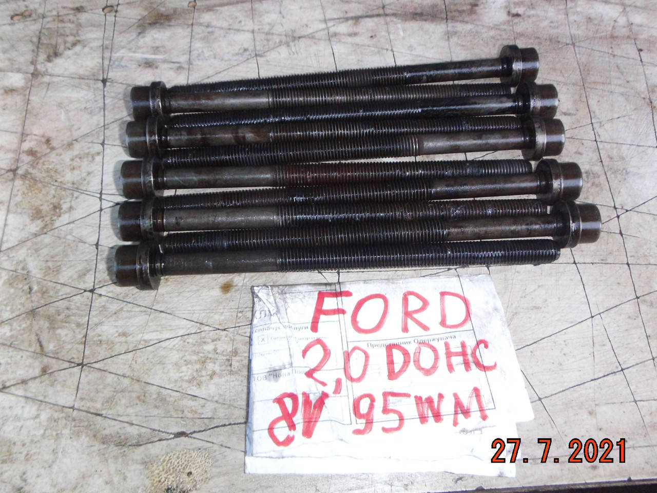 

На Ford Sierra, Scorpio 2,0 DOHC болты крепления ГБЦ 10 шт.